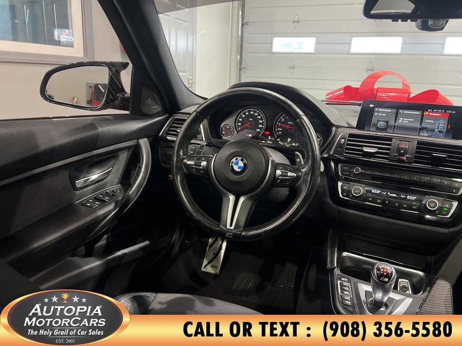 Used 2018 BMW M3 image 22