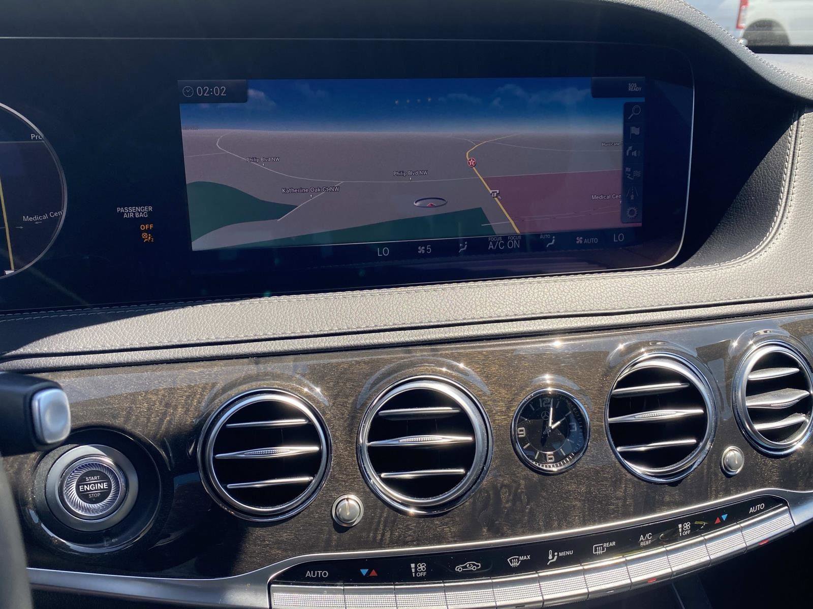 Used 2019 Mercedes-Benz S 560 Sedan image 29