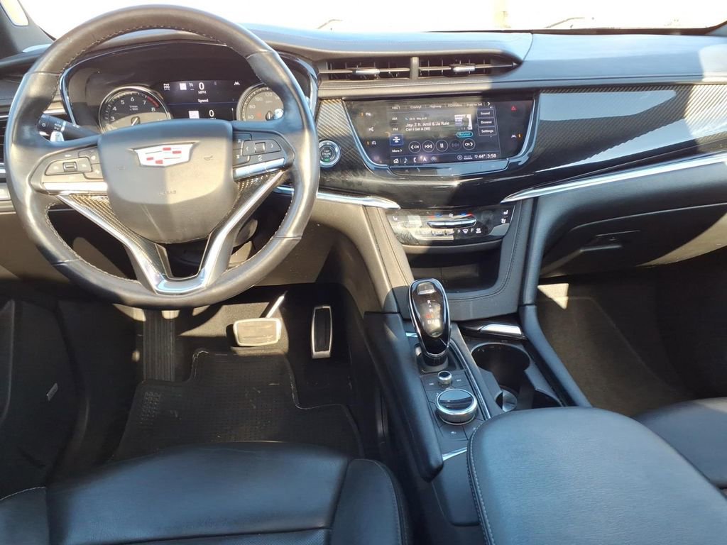 Used 2020 Cadillac XT6 Sport image 9