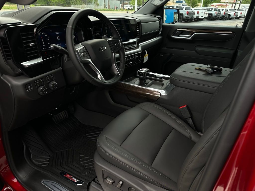 New 2026 Chevrolet Silverado 1500 LT Trail Boss w/ LT Trail Boss Premium Package AWD/4WD image 9
