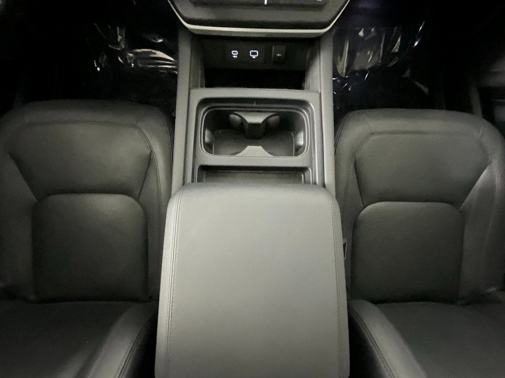 Used 2024 Land Rover Defender 110 S image 14