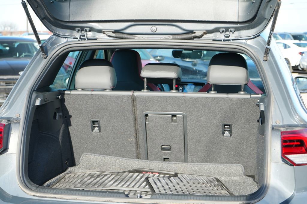 Used 2024 Volkswagen GTI SE w/ SE Leather Seats Package image 11