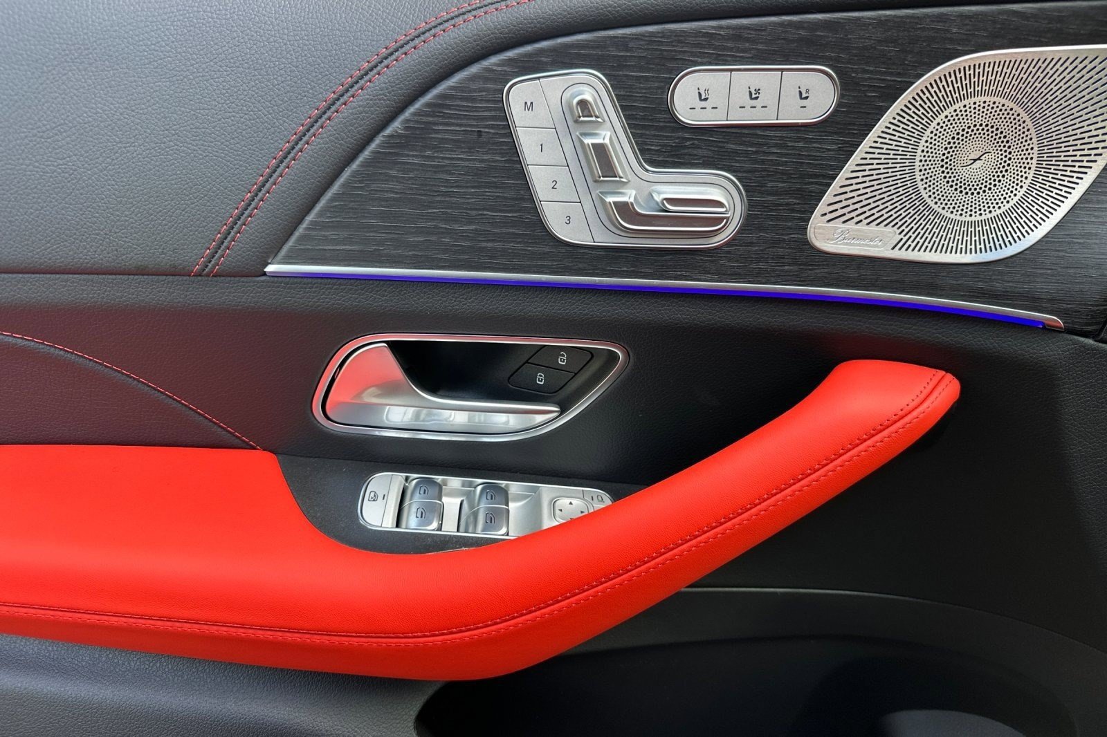 New 2026 Mercedes-Benz GLE 53 AMG 4MATIC Coupe image 12