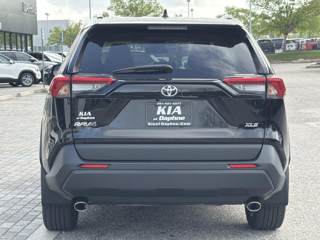 Used 2024 Toyota RAV4 XLE Premium FWD image 3
