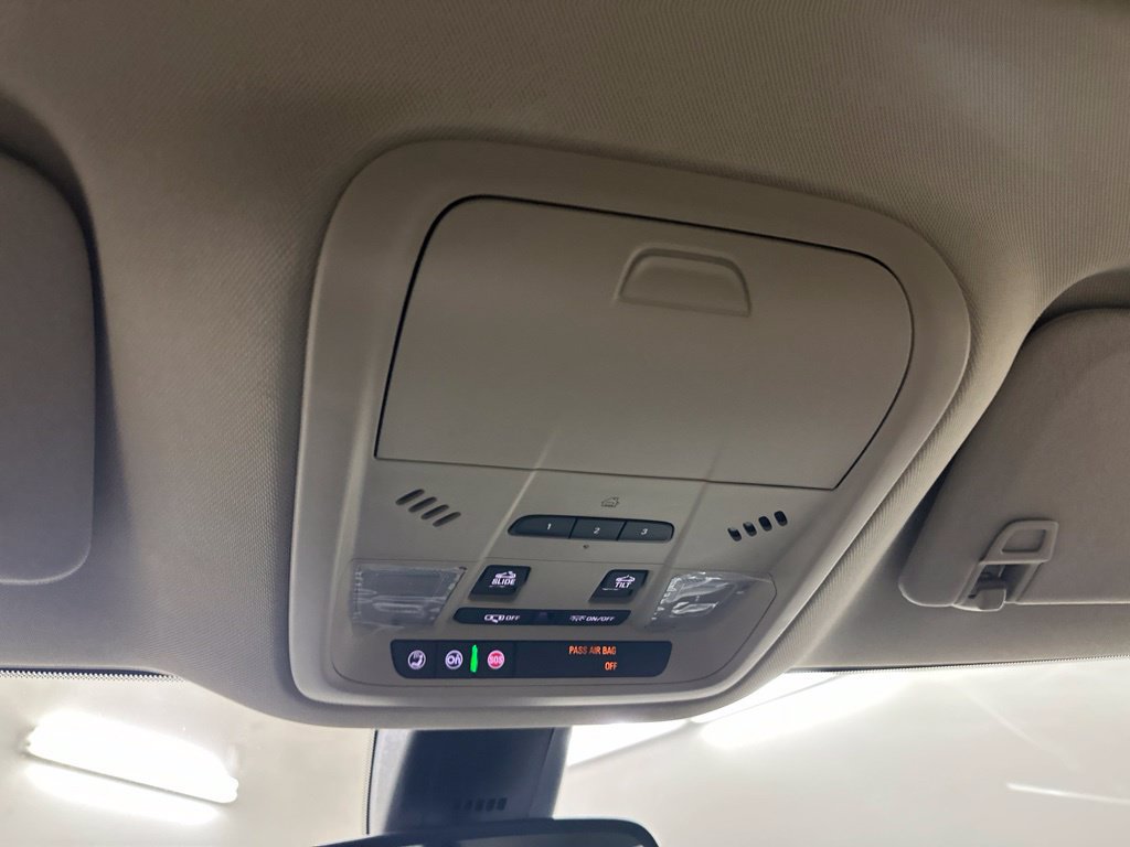 Used 2020 Buick Enclave Premium w/ Sun and Sites Package AWD/4WD image 50