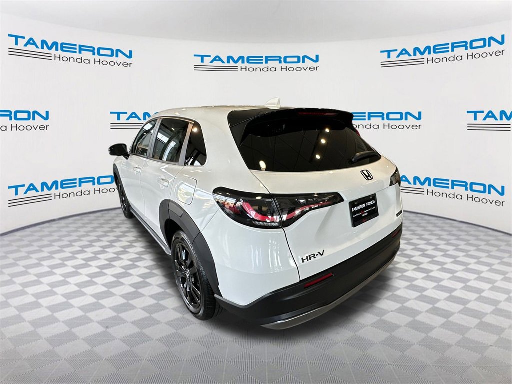 New 2026 Honda HR-V Sport image 3