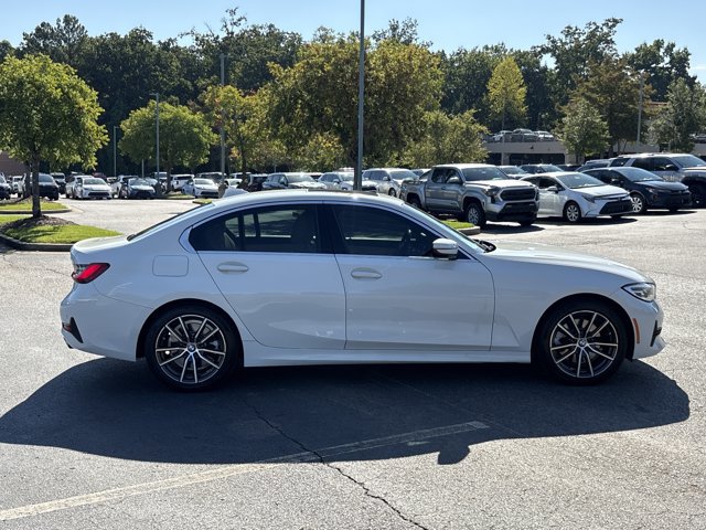 Used 2021 BMW 330i Sedan w/ Convenience Package RWD image 4