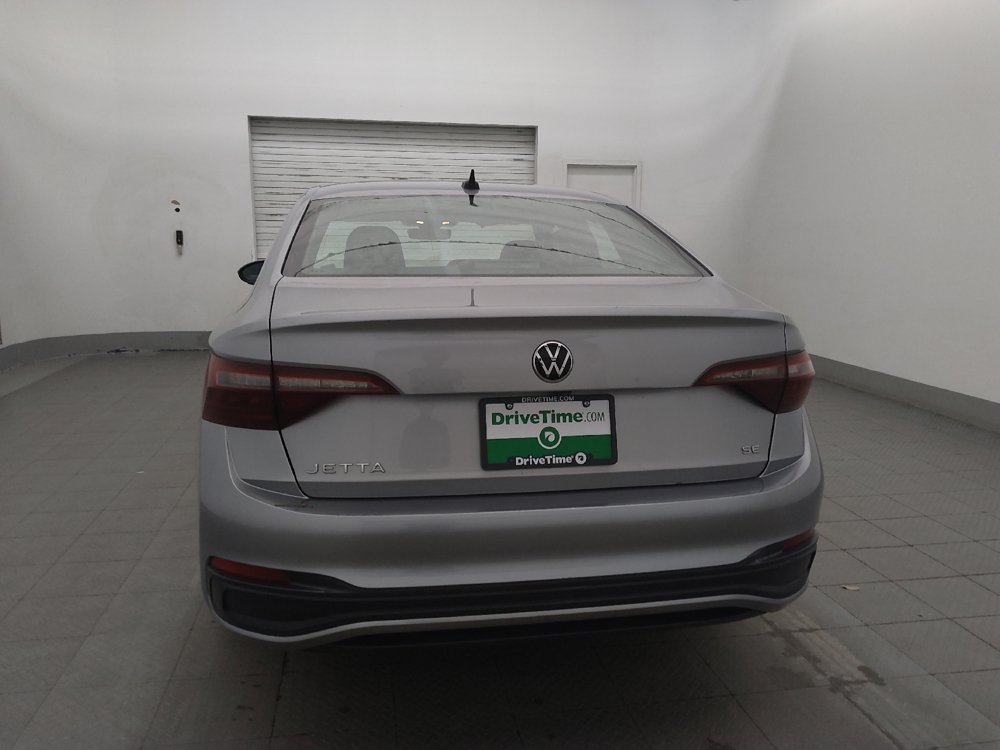 Used 2024 Volkswagen Jetta SE FWD image 6