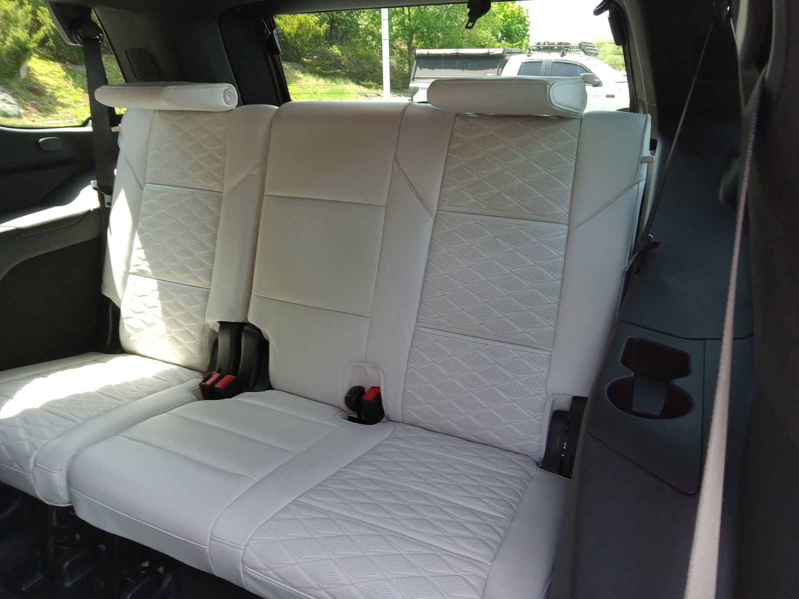 Used 2026 Cadillac Escalade Platinum Sport w/ LPO, ONYX Package AWD/4WD image 27