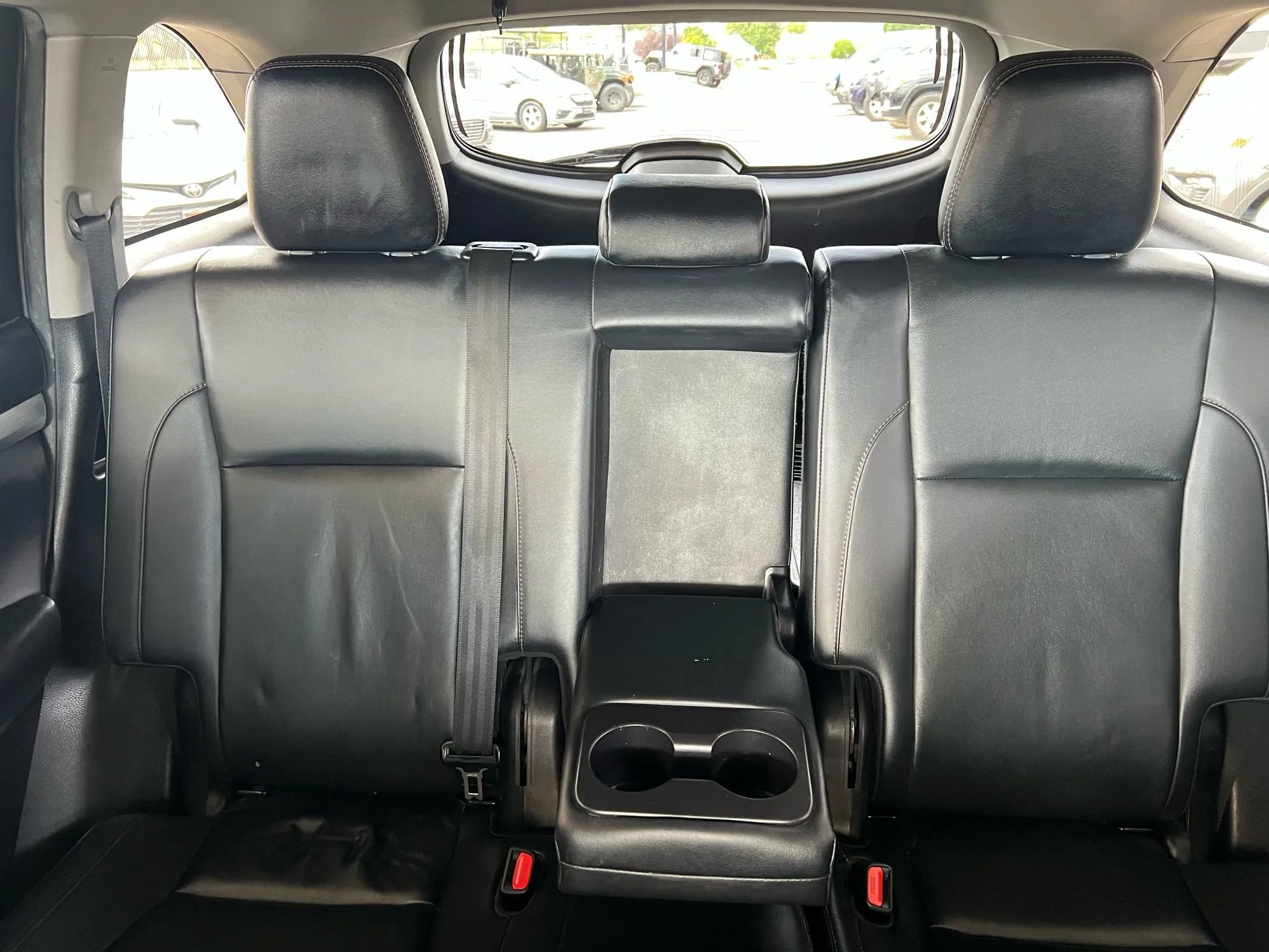Used 2019 Toyota Highlander SE image 29