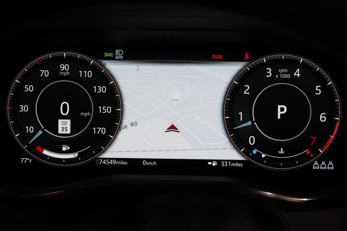 Used 2021 Jaguar F-PACE R-Dynamic S AWD/4WD image 46