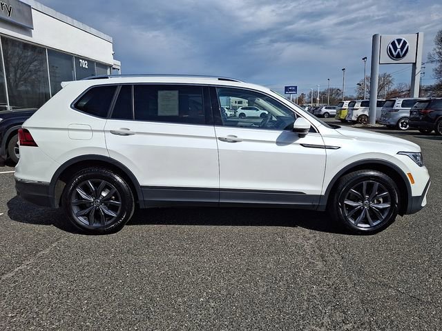 Used 2023 Volkswagen Tiguan SE AWD/4WD image 7