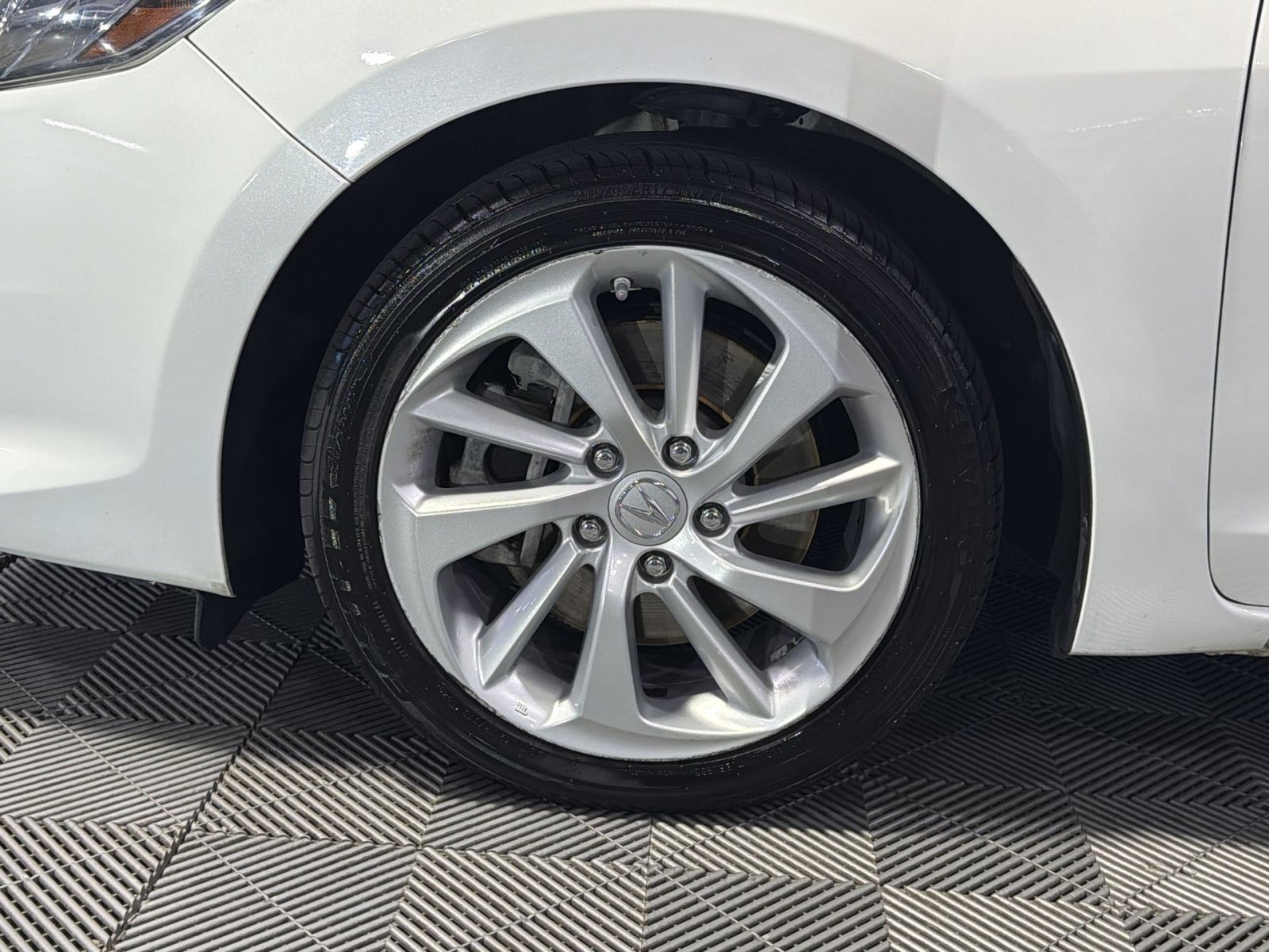 Used 2017 Acura ILX FWD image 14