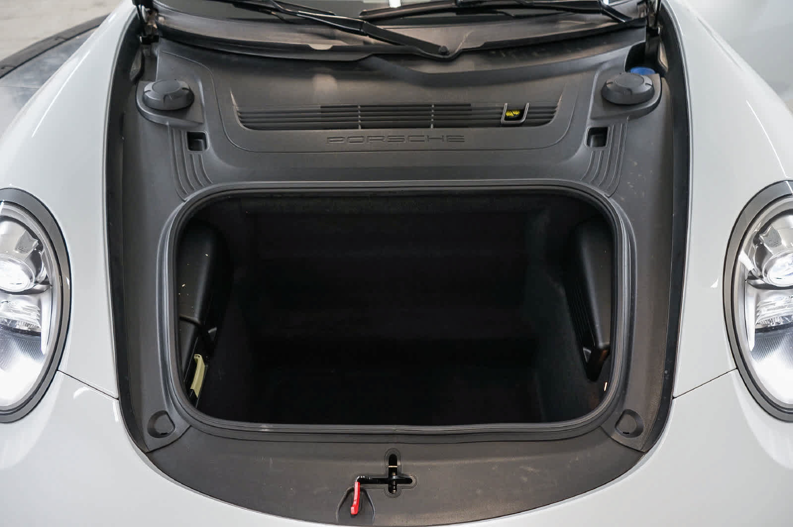 Certified 2016 Porsche 911 Carrera RWD image 32