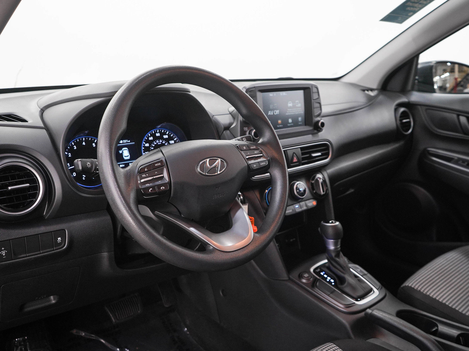 Used 2018 Hyundai Kona SE AWD/4WD image 23