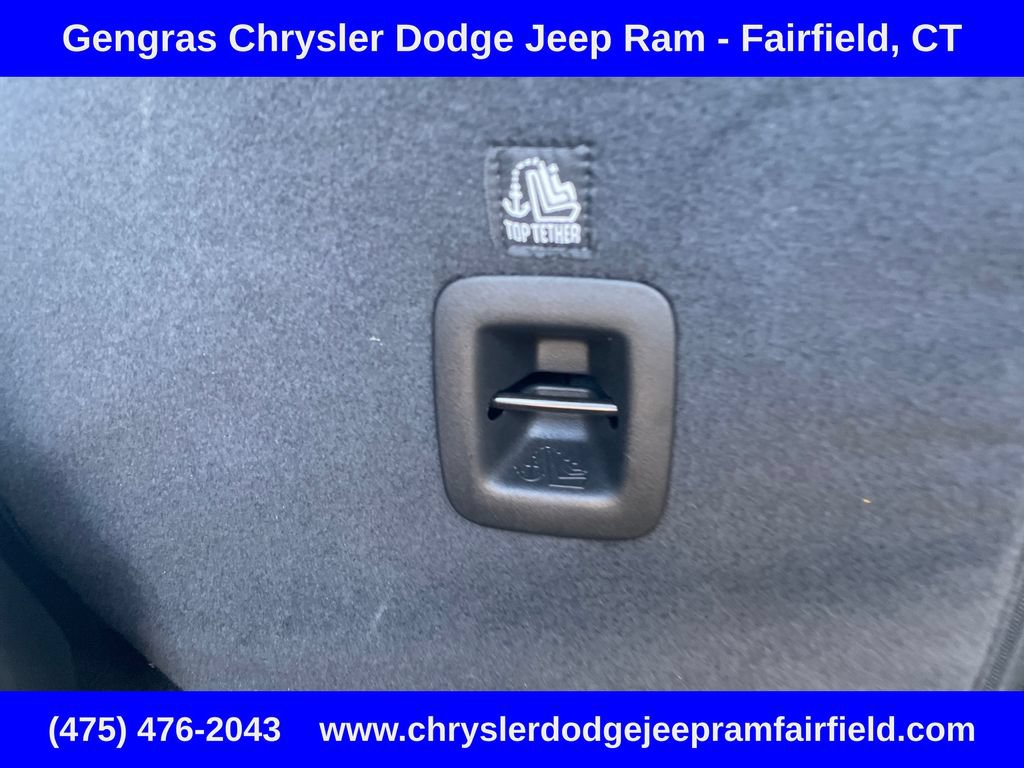 Certified 2024 Jeep Wrangler Unlimited Sahara w/ Technology Group AWD/4WD image 33