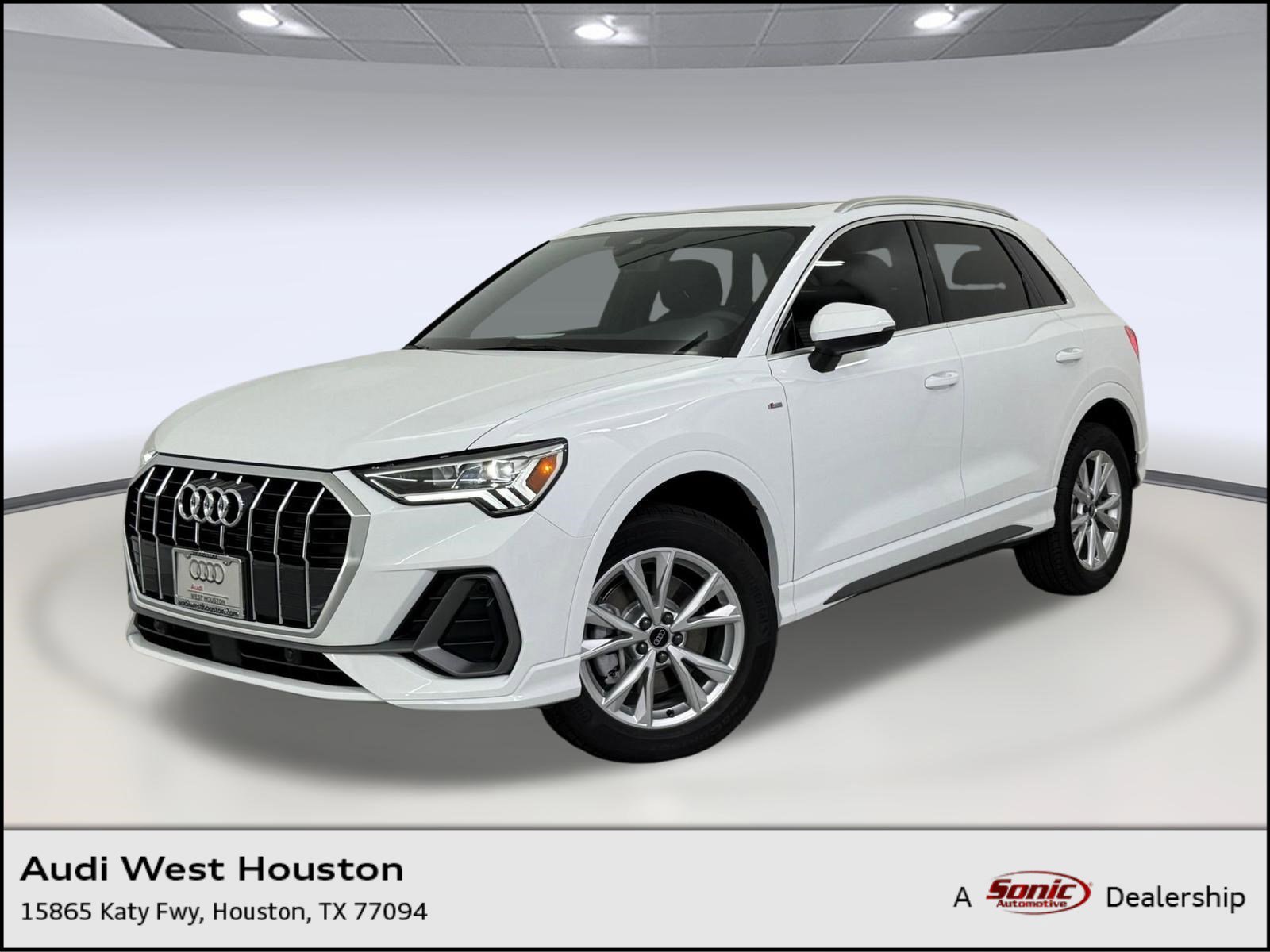 Used 2025 Audi Q3 2.0T Premium w/ Convenience Package