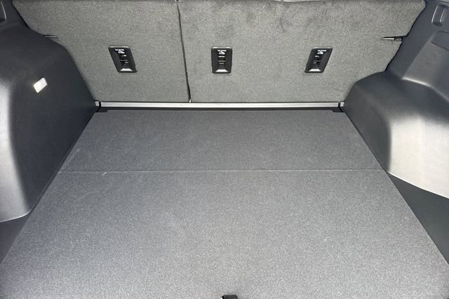 New 2026 GMC Terrain AT4 w/ Convenience Package III image 17