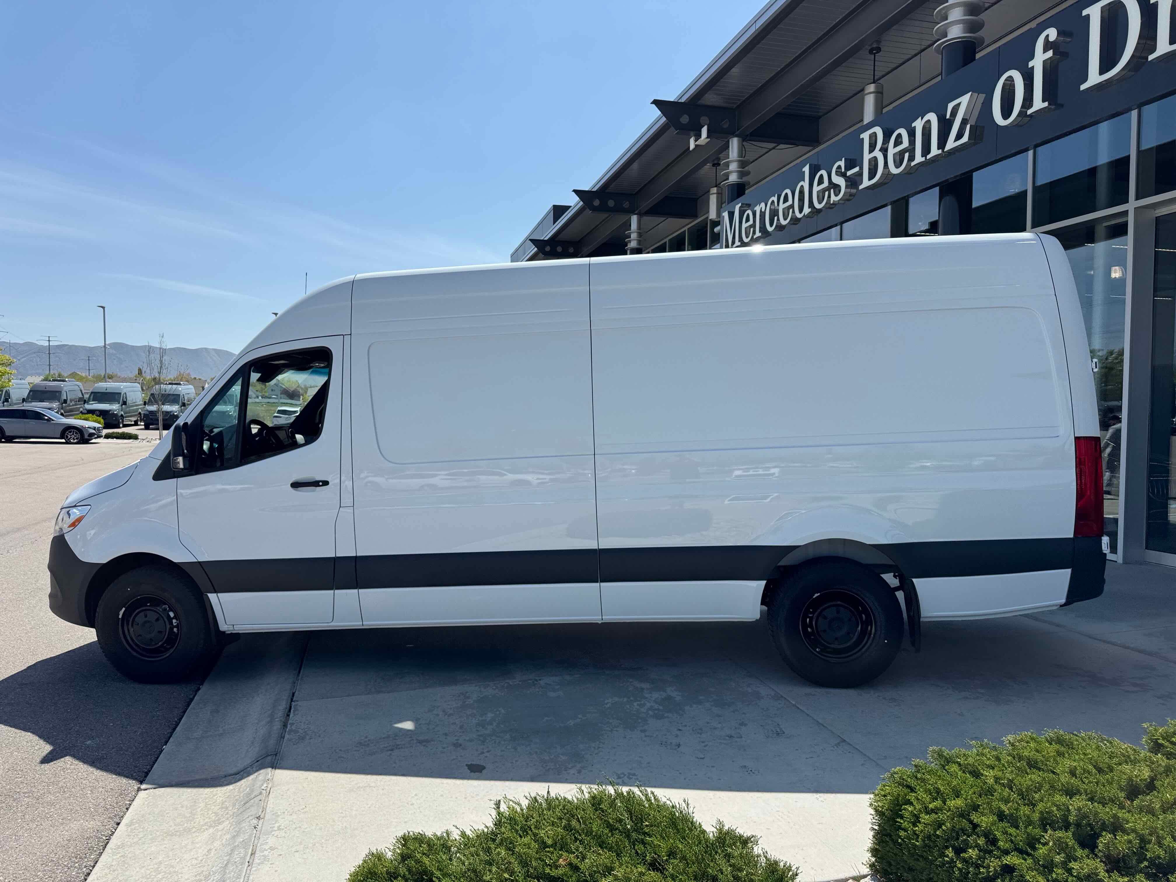 New 2025 Mercedes-Benz Sprinter 2500 image 3
