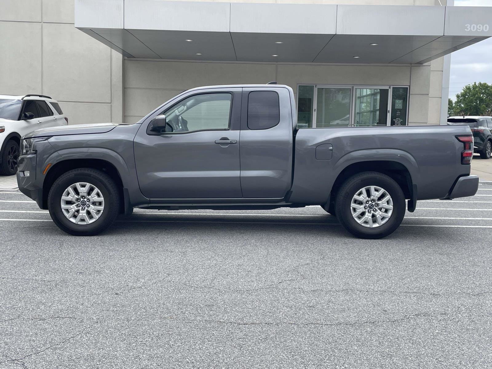 Used 2024 Nissan Frontier SV w/ SV Convenience Package video 2