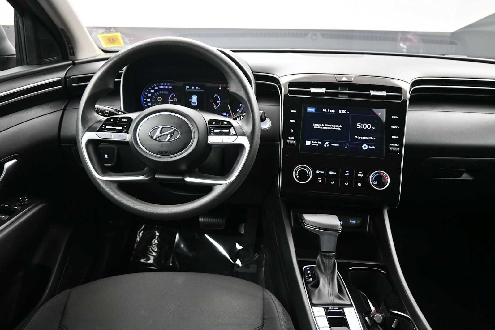 Certified 2023 Hyundai Tucson SEL AWD/4WD image 18