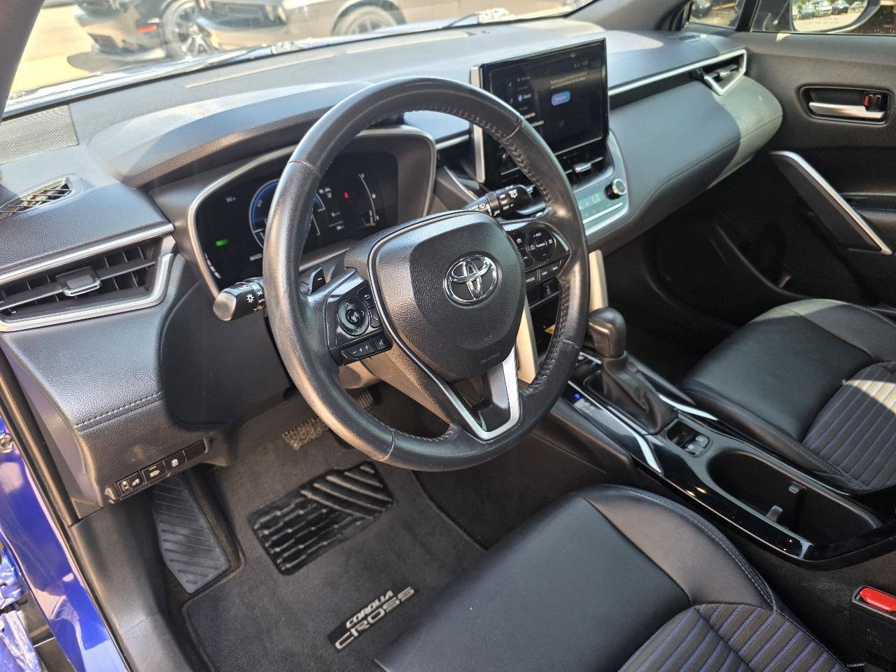 Used 2023 Toyota Corolla Cross AWD Hybrid w/ Convenience Package image 12
