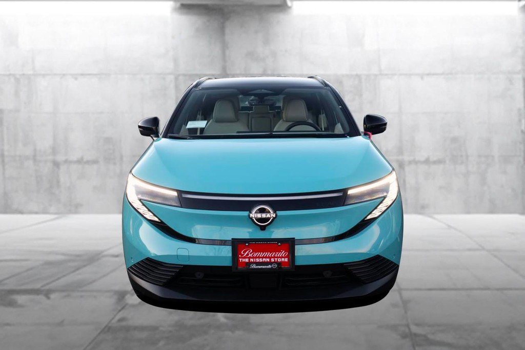 New 2026 Nissan Leaf Platinum+ w/ Cargo Package (Platinum+) image 4