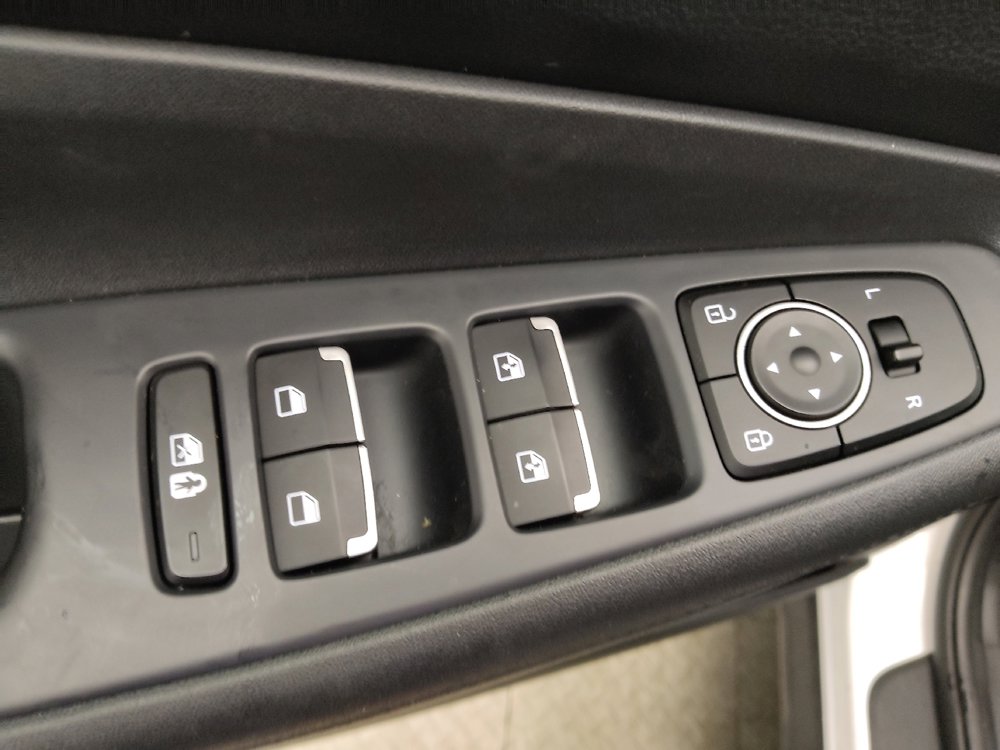 Used 2023 Hyundai Santa Fe SEL image 27