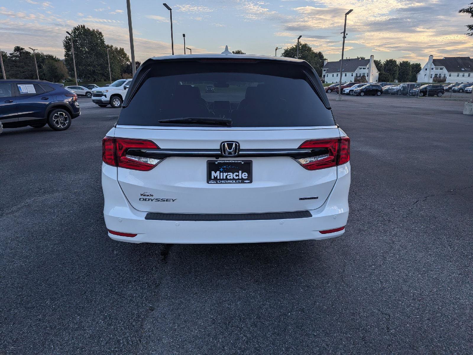 Used 2023 Honda Odyssey Touring image 6