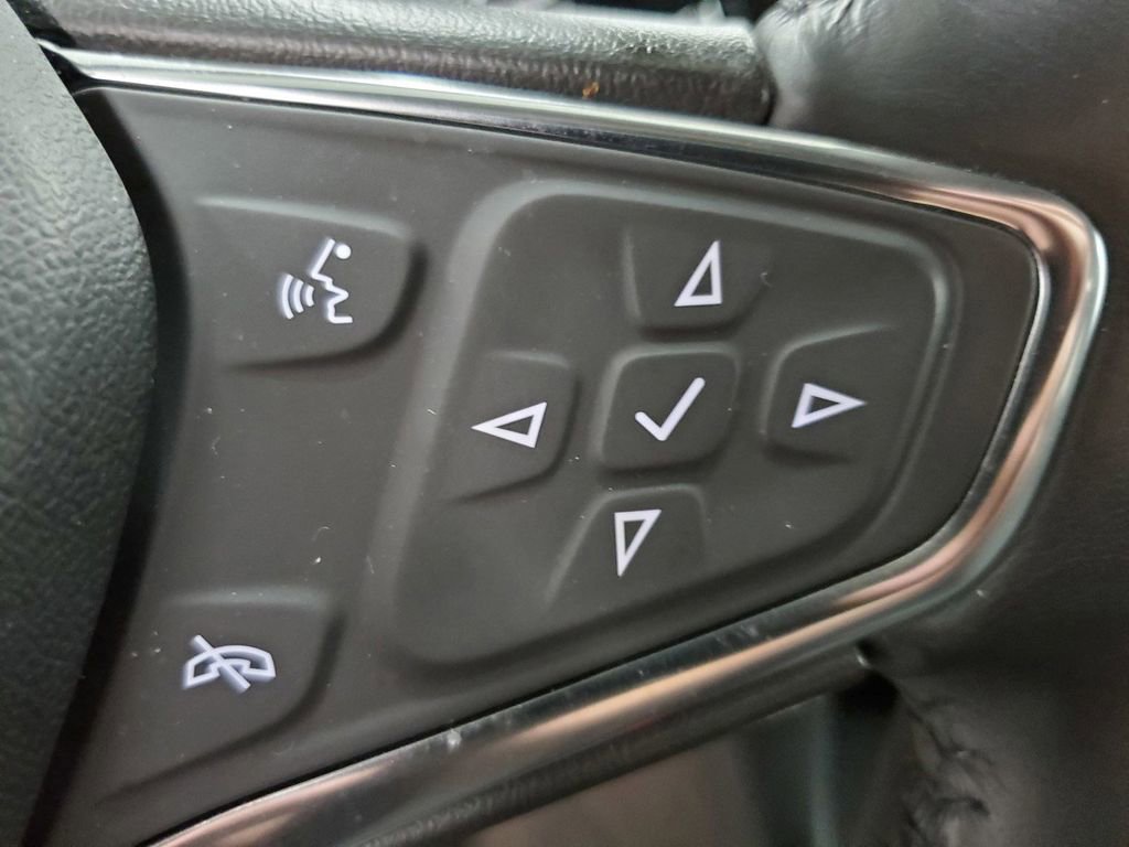 Used 2021 Chevrolet Equinox LT FWD image 31