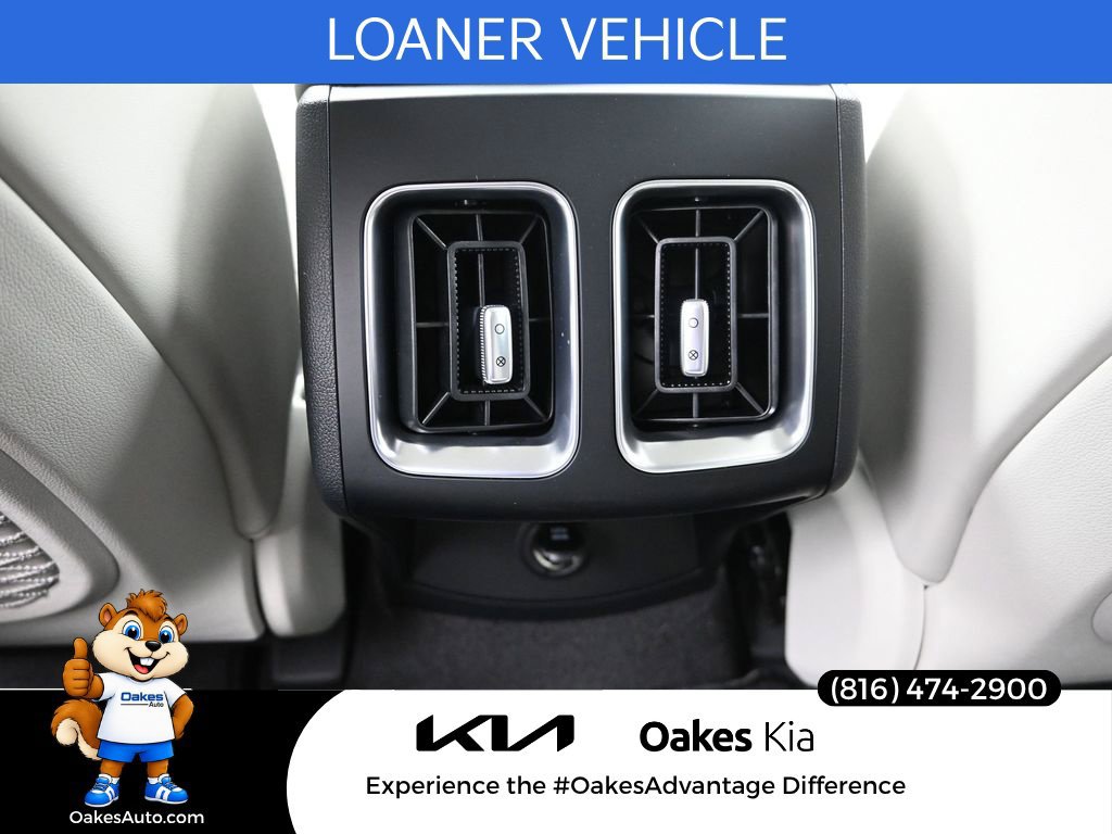 Certified 2026 Kia Sorento S FWD image 29