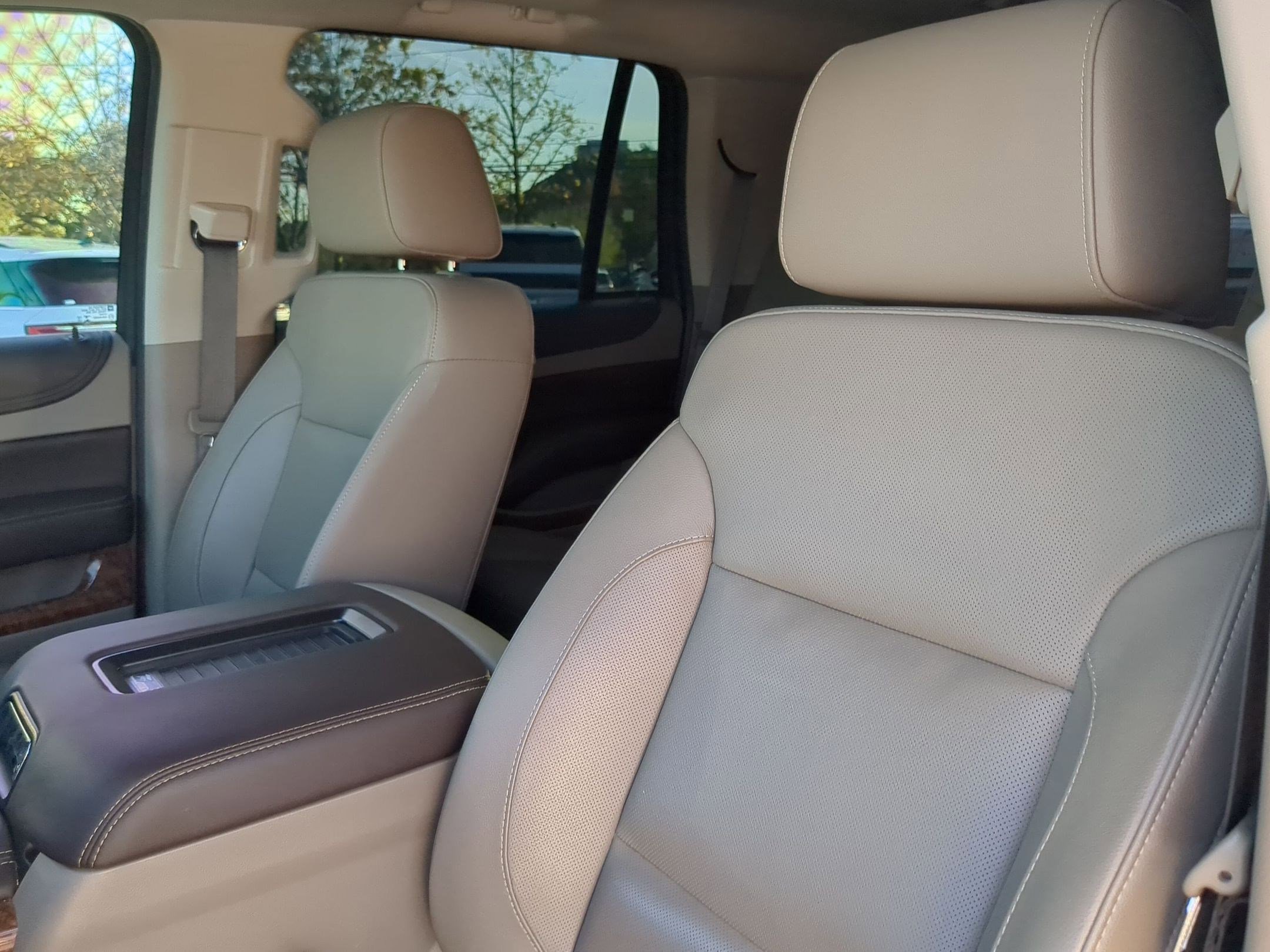 Used 2018 Chevrolet Tahoe Premier image 11