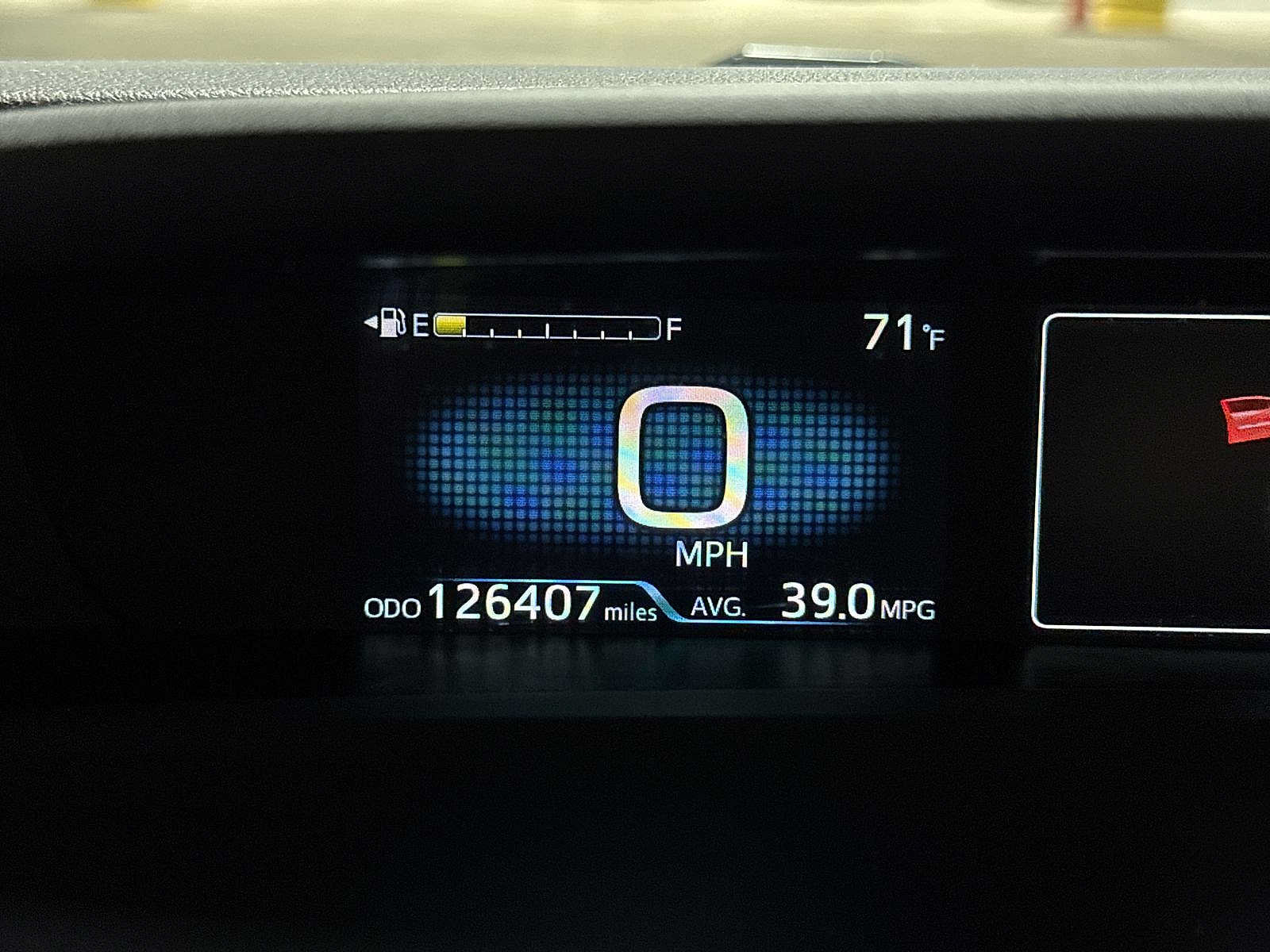 Used 2022 Toyota Prius LE AWD/4WD image 19