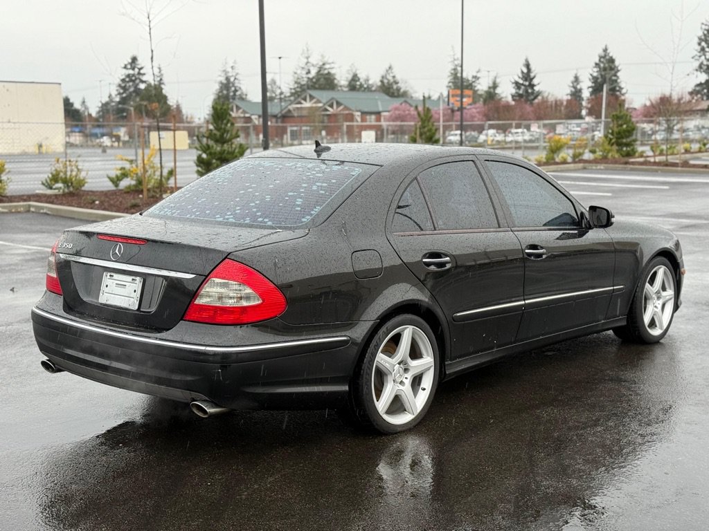 Used 2009 Mercedes-Benz E 350 Sedan image 4