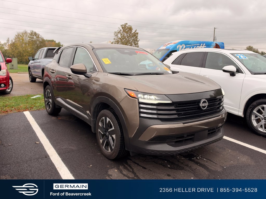 Used 2025 Nissan Kicks SV w/ Interior Electronics Package AWD/4WD image 1