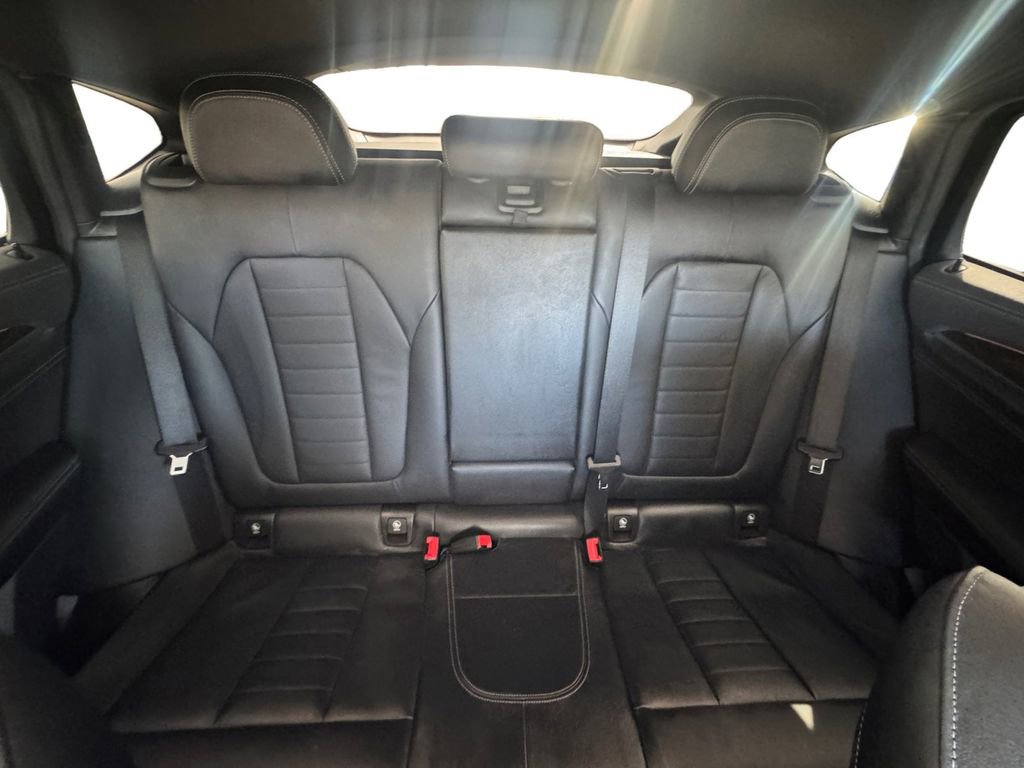 Used 2019 BMW X4 M40i image 18