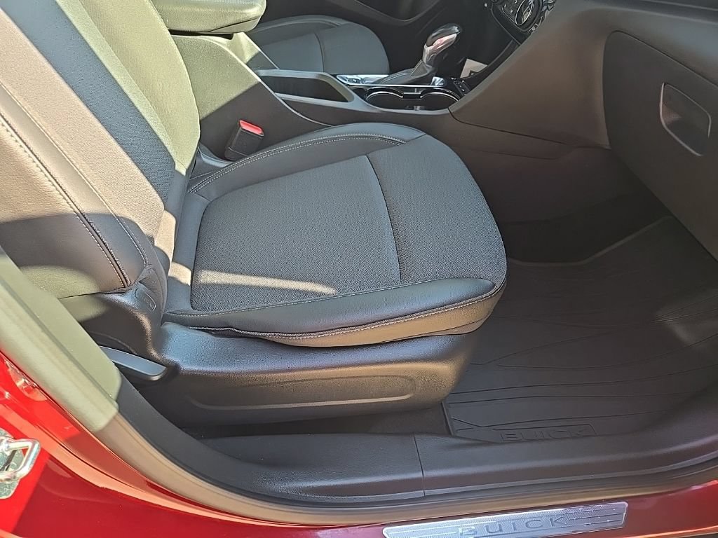 Used 2023 Buick Encore GX Preferred w/ Cold Weather Comfort Package AWD/4WD image 66