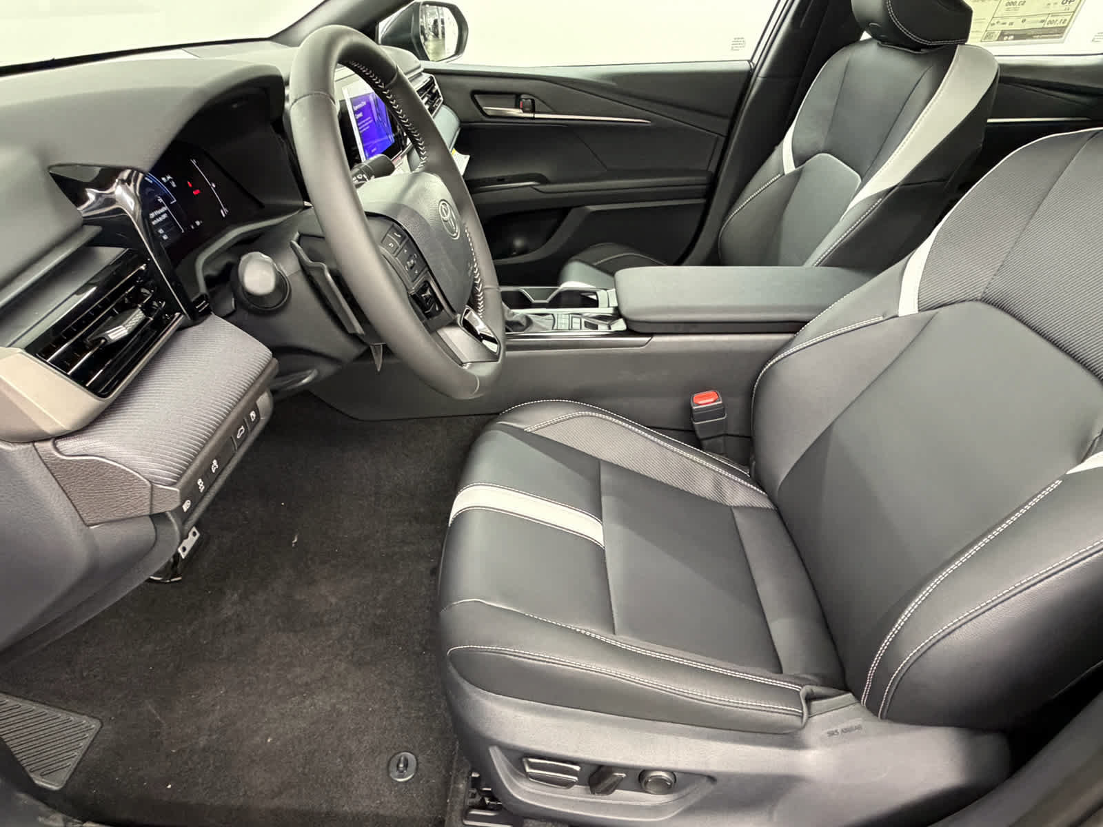 New 2026 Toyota Camry SE FWD image 17