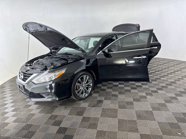 Used 2018 Nissan Altima 2.5 SR w/ SR Special Edition FWD image 10