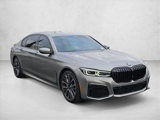 Used 2022 BMW 750i xDrive w/ M Sport Package image 3