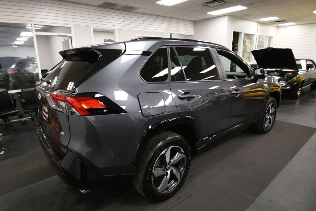 Used 2023 Toyota RAV4 SE w/ Weather & Moonroof Package AWD/4WD image 7