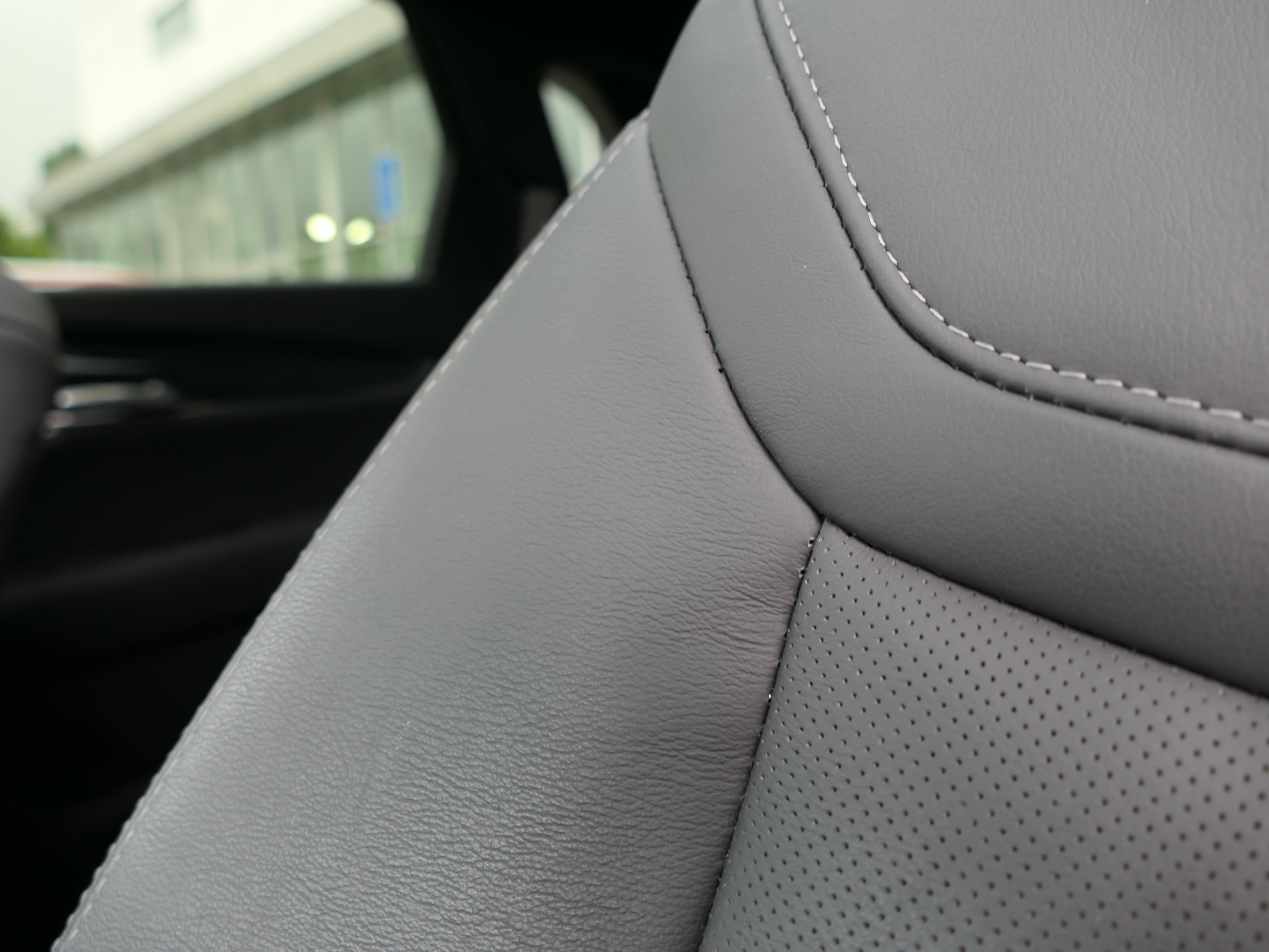 Used 2024 Cadillac XT5 Premium Luxury FWD image 13