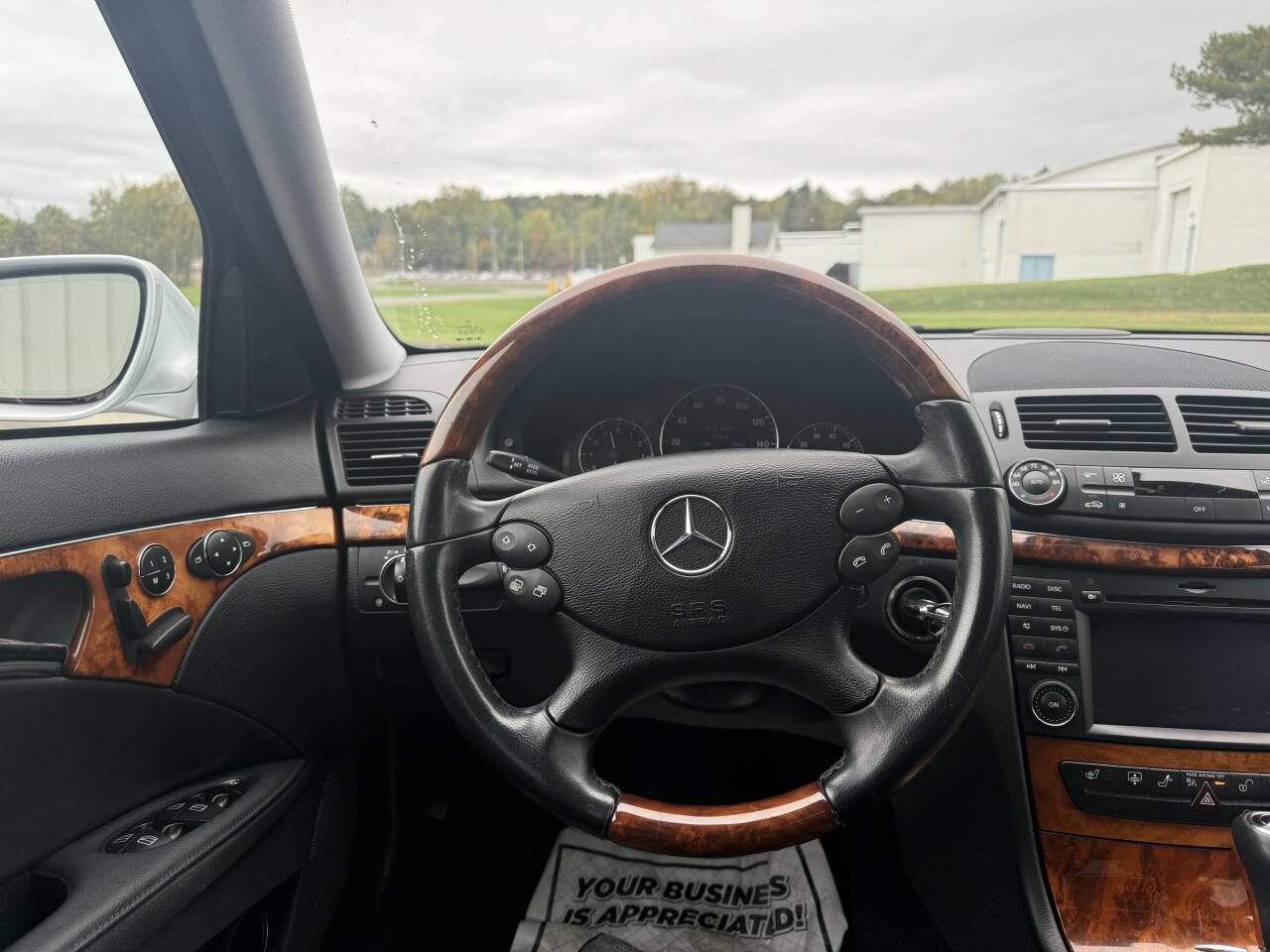 Used 2009 Mercedes-Benz E 350 4MATIC Sedan image 14