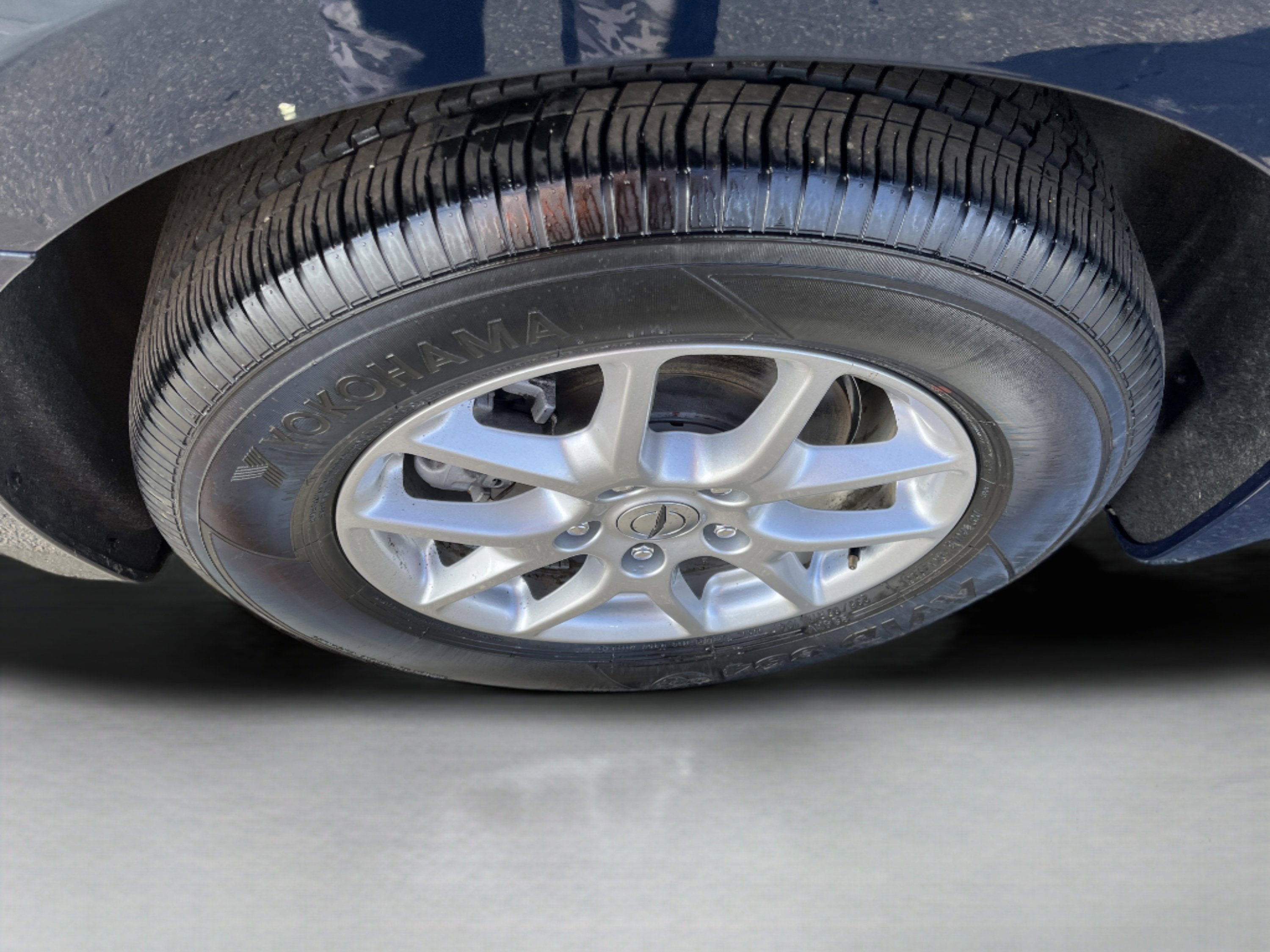 Used 2024 Chrysler Pacifica Touring-L image 9