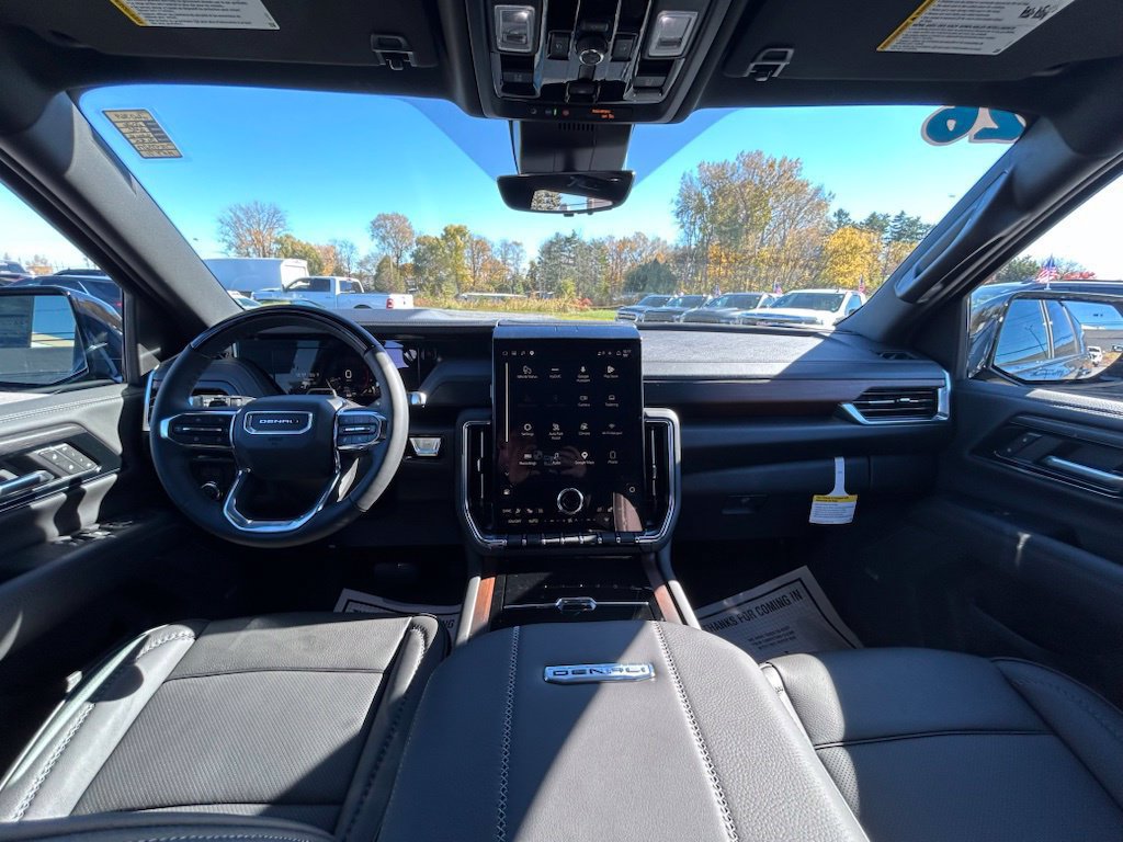New 2026 GMC Yukon XL Denali w/ Denali Reserve Package AWD/4WD image 17
