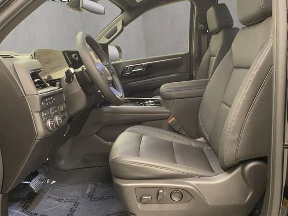 New 2026 Chevrolet Suburban LT w/ Comfort Package AWD/4WD image 18