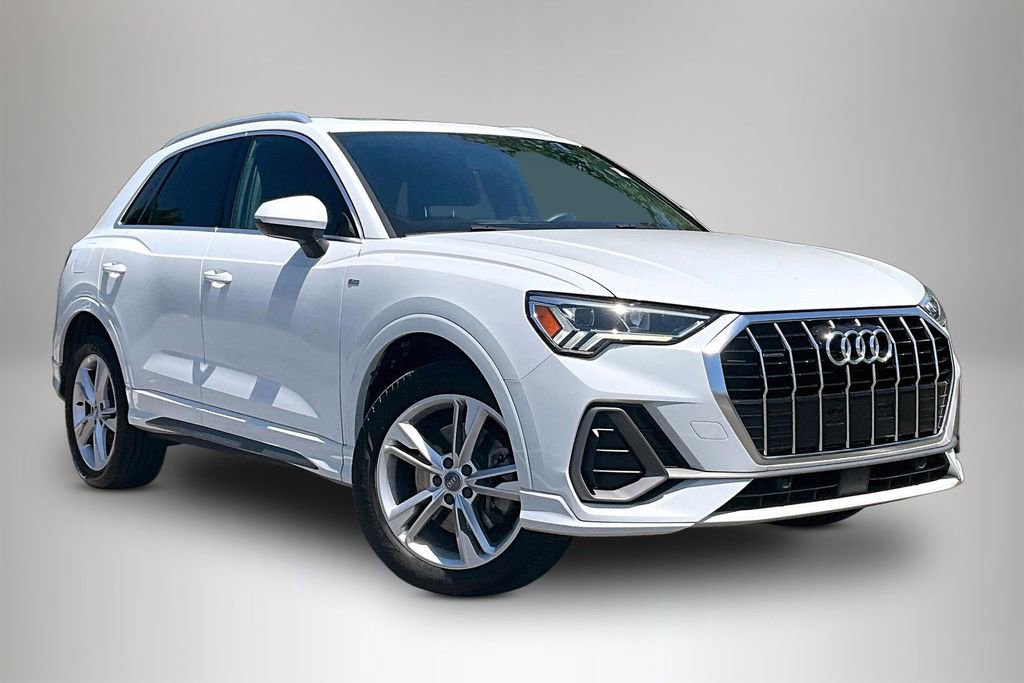 Used 2020 Audi Q3 2.0T Premium Plus w/ Premium Plus Package AWD/4WD image 1