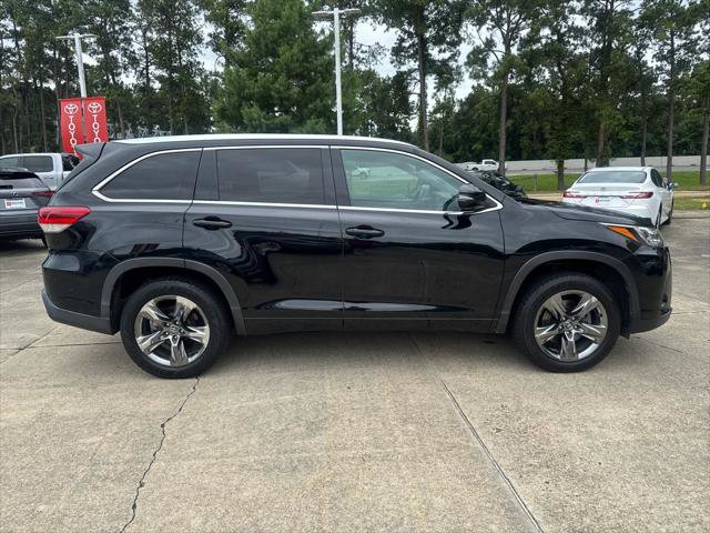 Certified 2017 Toyota Highlander Limited Platinum FWD image 7