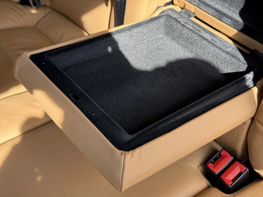 Used 2004 Porsche Cayenne S image 30