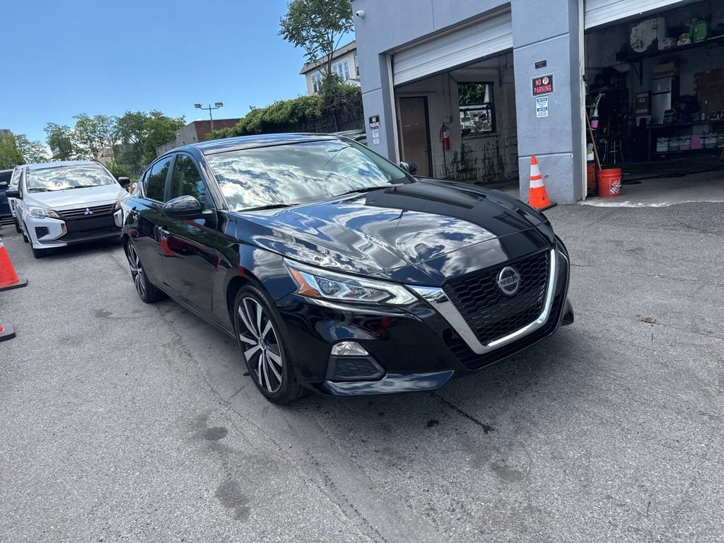 Used 2020 Nissan Altima 2.5 SR FWD image 3